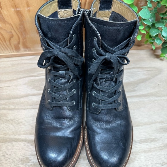 Frye Ella moto lace up boots - Picture 3 of 7